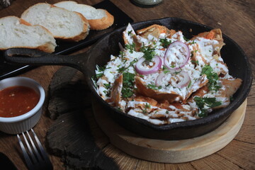 mexican food chilaquiles
