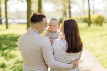 Naklejka premium Family Enjoying Walk In Park