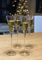 glasses of champagne