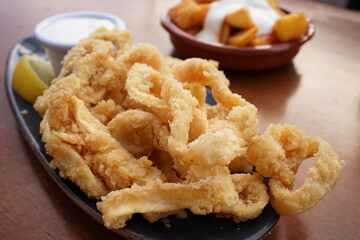 Crispy Fried Calamari - カラマリ イカフライ
