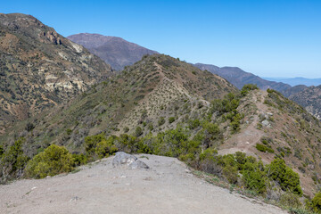 Fototapeta na wymiar Mirador Tres Valles - Santuario de la Naturaleza Yerba Loca - Traveling Chile