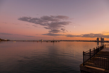 Obraz na płótnie Canvas Sunset at the pier