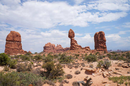 Arch National Park in a sunny day