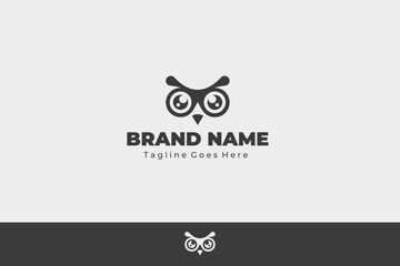 Illustration vector graphic of owl eye or head 