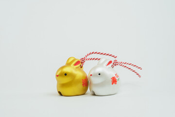 金と銀の卯年の土鈴