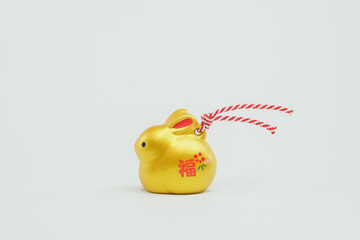 金と銀の卯年の土鈴