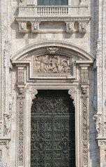Obraz premium External detail of the gothic cathedral in Milan, Italy ( Duomo di Milano )