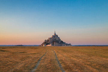 Fototapeta na wymiar Mont Saint Michel Normandia Francia 
