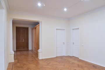 Large spacious unfurnished apartment prepared for sale.