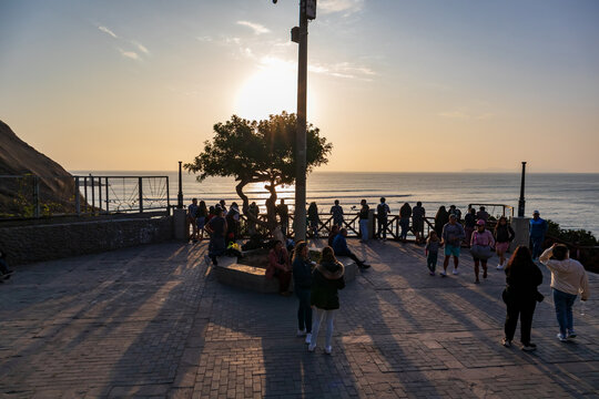 The Barranco viewpoint is a mandatory stop when you visit the Costa Verde beach in Lima, Peru.