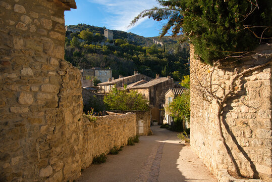Opp&eacute;de le Vieux im Luberon in der Provence