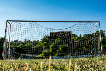 stary stadion piłki nożnej w ruinie  © Dariusz Grochal 