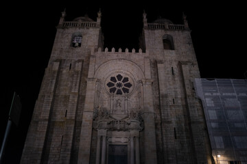 Porto, Portugal: November 13 2022. Se cathedral at night