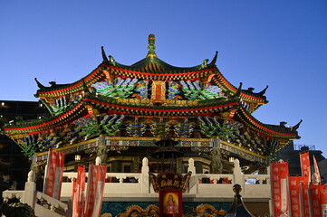 Naklejka premium 年末年始の横浜の夜景 横浜中華街の媽祖廟