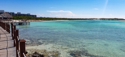 playa celeste cielo azul caribe paraiso