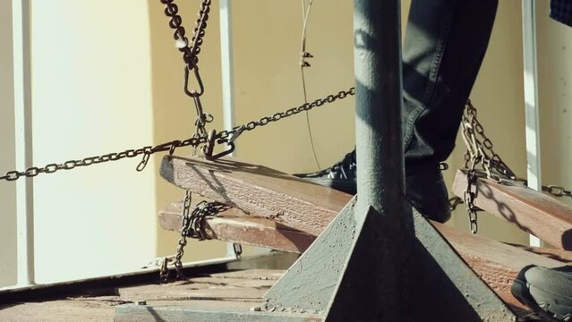 A set of bells of different sizes and sounds on the belfry of the Russian Orthodox Church and a device for the melodic sound of bell ringing on which bell ringer plays. Includes audio. Contains audio
