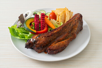 barbecue pork spare ribs with vegetables
