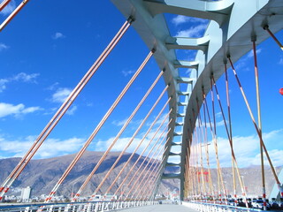 Obraz premium the bridge over the river
