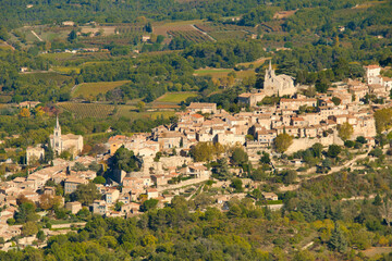 Fototapeta na wymiar bonnieux im luberon in der Provence