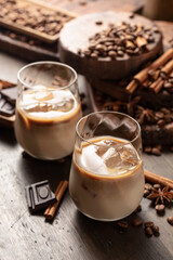 Cream and coffee cocktail in glasses with ice.