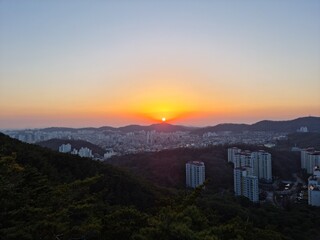 Fototapeta premium sunset over the city