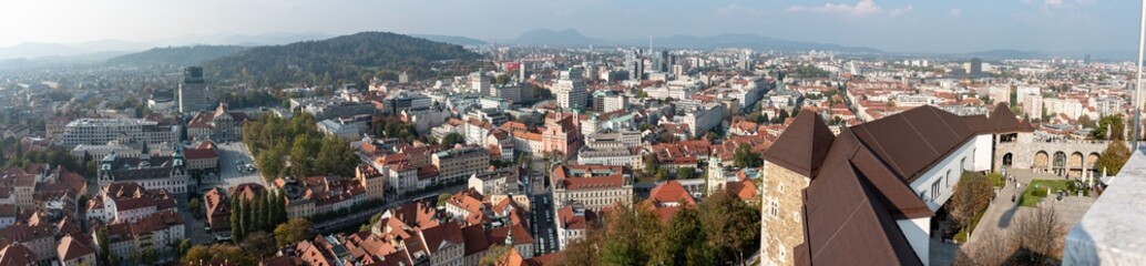 Obraz premium Aerial view over downtown Ljubljana, university and Ursuline church at the right, capital city of Slovenia