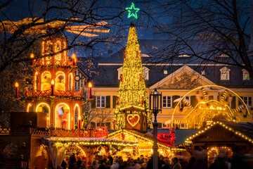 Weihnachtsmarkt in Bonn - obrazy, fototapety, plakaty