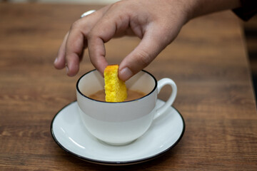 cup of tea with fruit cake 