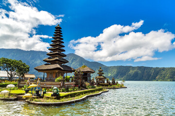 Pura Ulun Danu Beratan Bedugul temple