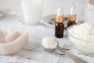 hand made candles from soy wax with lavender