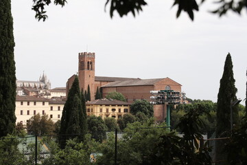 Fototapeta na wymiar view of the town in Italy