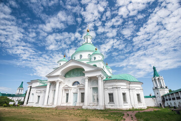 Fototapeta na wymiar Dmitrovskaya Church in Spaso-Yakovlevsky Dimitrievsky Monastery in Rostov, Golden Ring of Russia.