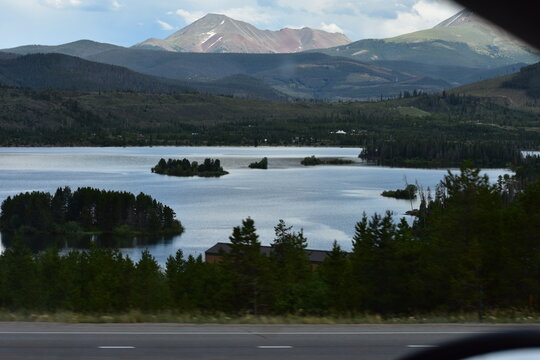 Lake and mountains 