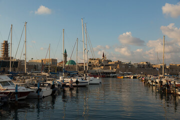 Fototapeta na wymiar Travel in the city of Akko one of the oldest cities in the world