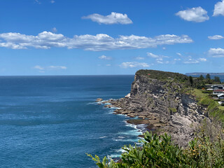 View of the ocean from the top of a cliff 