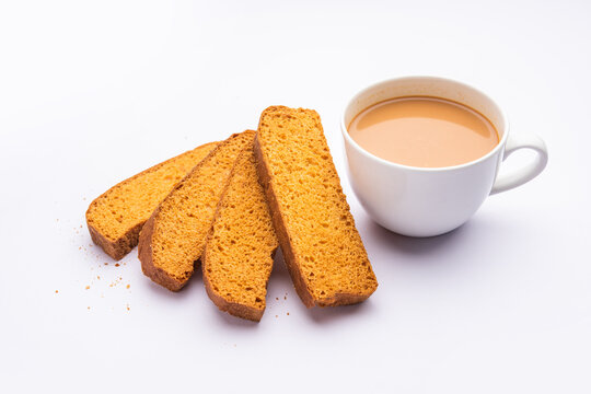 Crispy cake rusk or Delhi toast with masala tea