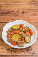 豚肉とズッキーニの炒め物