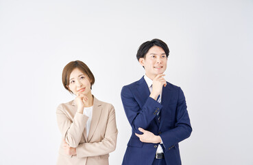 想像するビジネスウーマンとビジネスマン　白背景