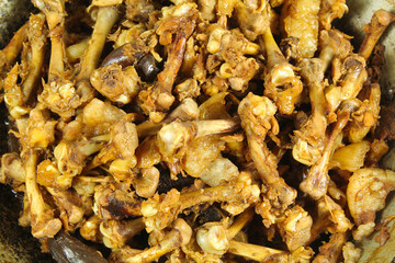 Boiled chicken bone prepare to use as dog  food.