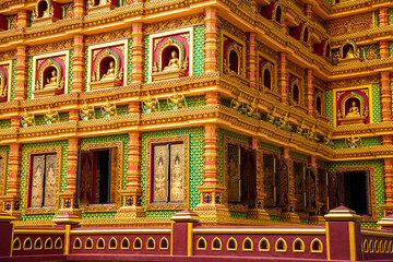 Fototapeta premium Wat MahaThat Wachira mongkol in Krabi, Thailand