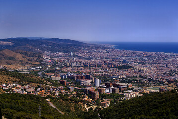 Fototapeta na wymiar View of Barcelona from Tibidabo