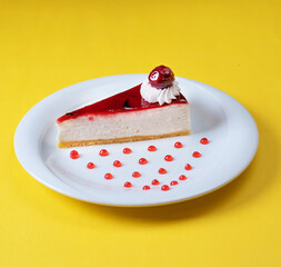 cake with strawberries