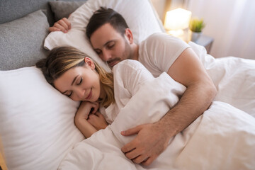 Obraz na płótnie Canvas Couple in the bed