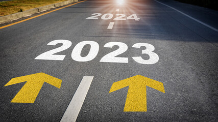 Business strategy planning from 2023 to 2024 recovery. Challenge concept and success idea