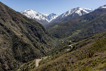 Mirador Tres Valles - Santuario de la Naturaleza Yerba Loca - Traveling Chile