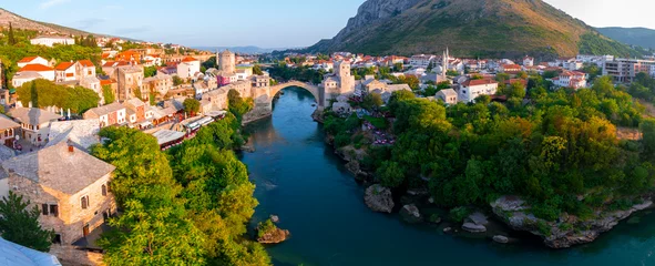 Papier Peint photo autocollant Stari Most Panorama of The Old Bridge in Mostar in a beautiful summer day, Bosnia and Herzegovina