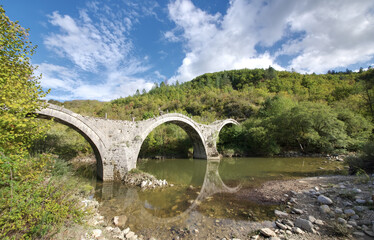 Fototapeta na wymiar Griechenland - Zagoria - Plakida-Kalogeriko Brücke