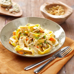 Carrot Pasta 4 Cheeses