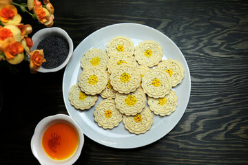 PERSIAN RICE COOKIES NAAN E BERENJI