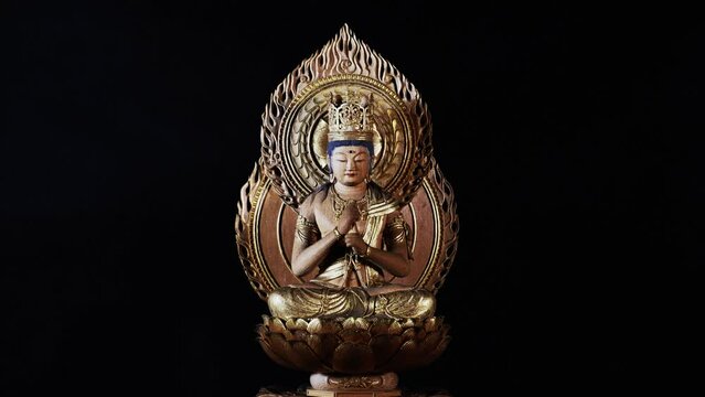 大日如来の仏像